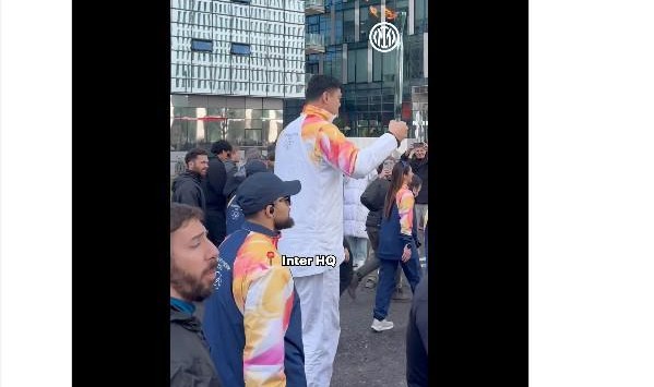 智能预测-国米晒姚明传递奥运火炬：在我们总部楼下的是奥运火炬和姚明
